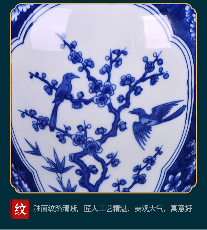 Jingdezhen ceramics antique Chinese blue and white porcelain vases, flower arrangement sitting room TV ark adornment desktop furnishing articles