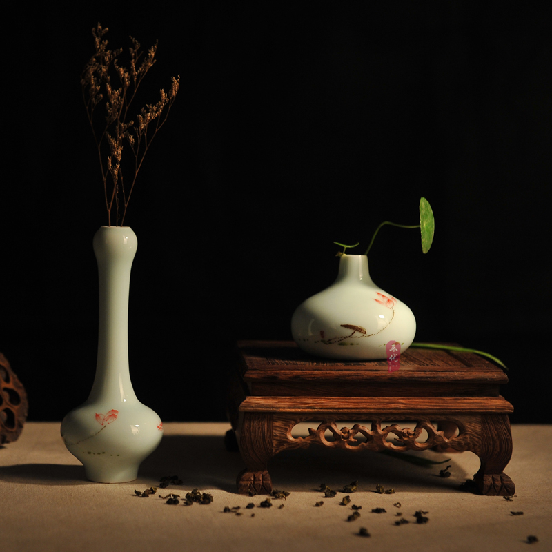 Jingdezhen ceramics hand - made shadow celadon by patterns floret bottle of flower implement fashionable sitting room handicraft furnishing articles