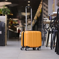 Оранжево-красный