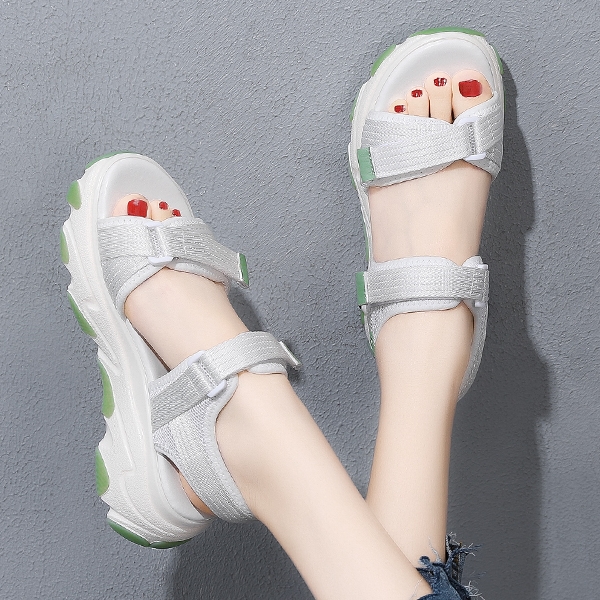 Sports Sandals Women Summer 2022 New Summer Net Red Thick Bottom 100 Hitch for Casual Beach Women Shoes and Chains