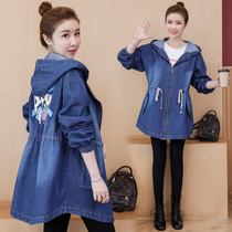 Pregnant women denim jacket 2021 autumn new fashion loose fat MM Korean version of the large size waist mid-length windbreaker trend