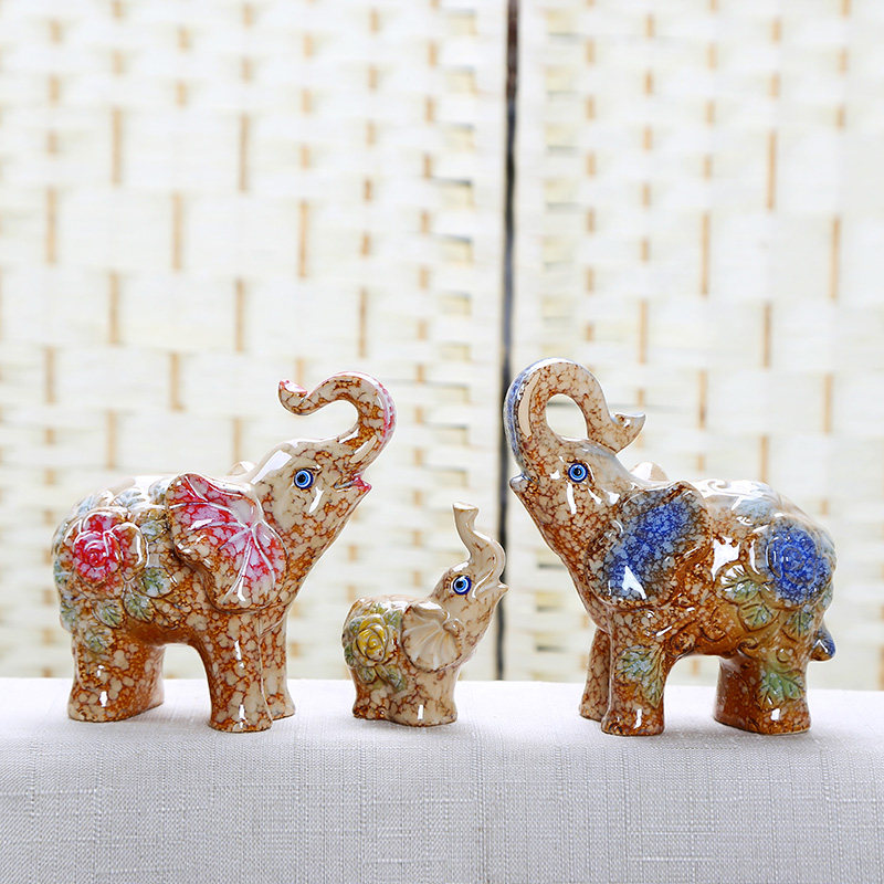 European ceramic animal Lucky Nafu elephant ornaments Family of three creative courtyard garden home furnishing gift decoration