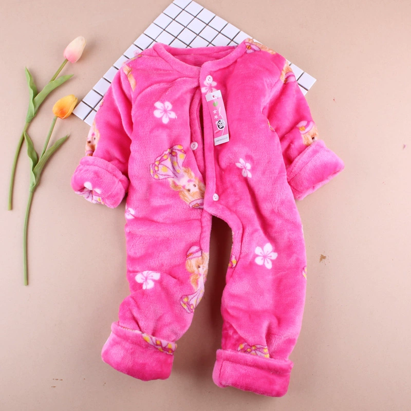 Đôi dày bé romper mùa thu và mùa đông san hô nhung san hô flannel quần áo bé quần áo mùa đông chân đồ ngủ body chip cho bé sơ sinh