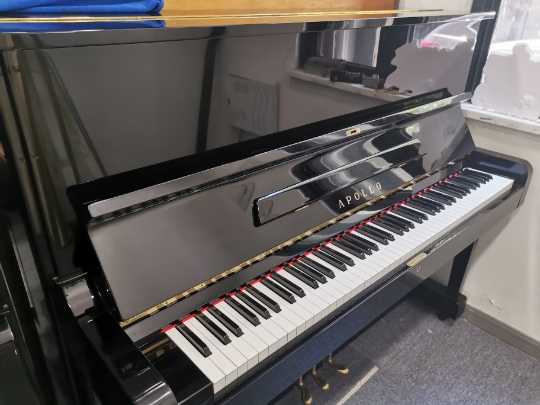 Japanese imported second-hand piano high-end playing upright piano Japanese original Apollo SR5 piano