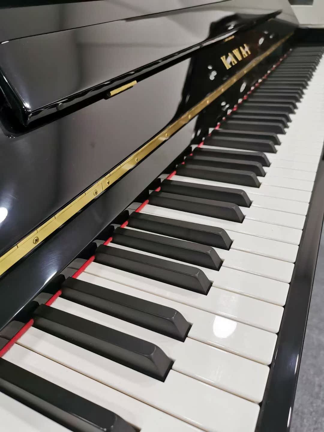 The piano was originally imported Kawoi Kb - 15J piano produced after 2000