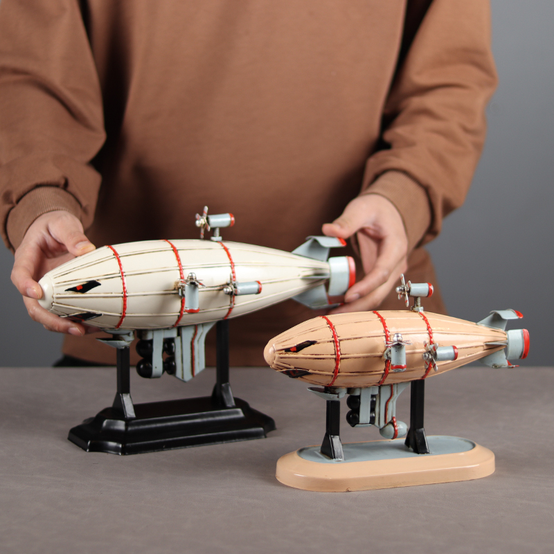 World War Ii Soviet Red Alert Kirov Airship Model 80S-90S Nostalgic Creative Bar Window Decoration Ornament