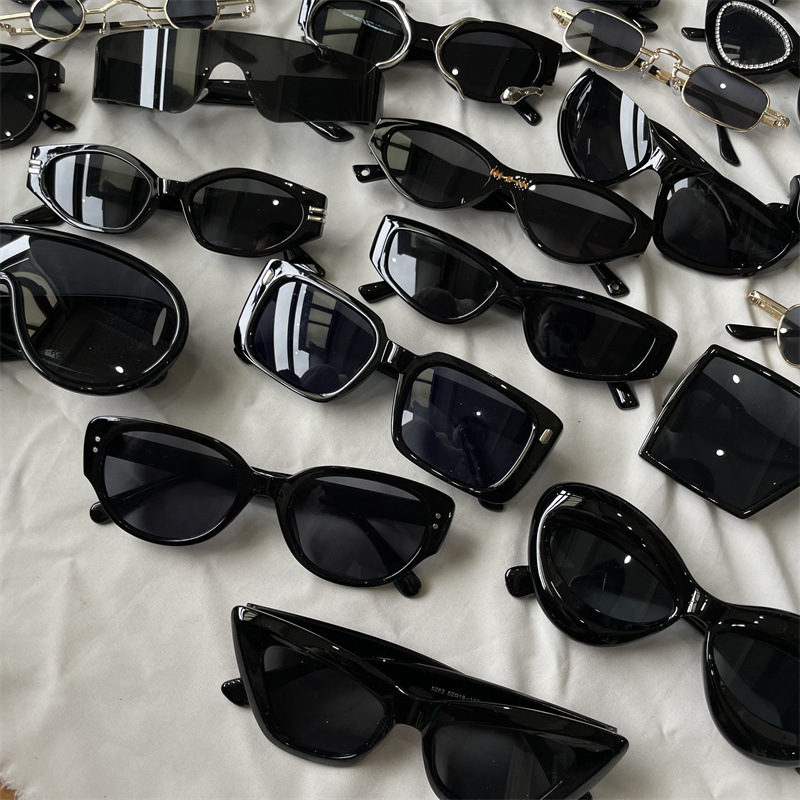 Y2K Black Sunglasses with Sunshade, Face-Slimming, Large Heart-Shaped Frame, European and American Style, Trendy Sunglasses for Women, Cat-Eye, Sun Protection for Men