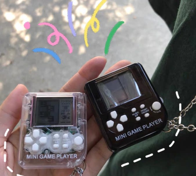 Couple Russian retro game machine necklace Classic FC nostalgic pocket street machine ins tide brand retro necklace