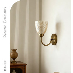 French-Style Creative Shell Wall Lamp, Iron Art Light Luxury Wall Lamp for Living Room, Bedroom, Dining Room, Simple Designer Room Lighting