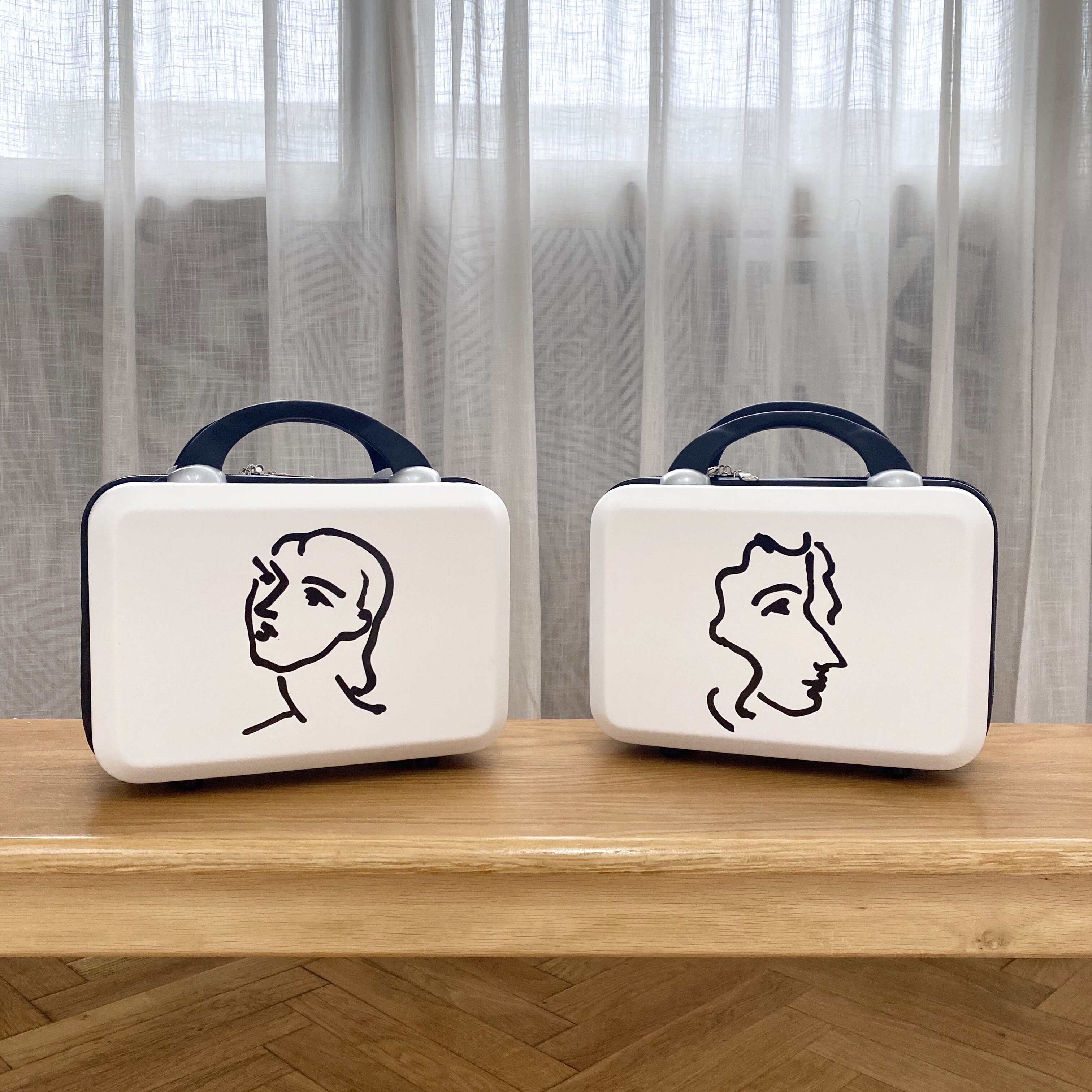 Uncle Wang only sells trolley box simple makeup bag storage bag clutch bag women's luggage wash bag INS national tide