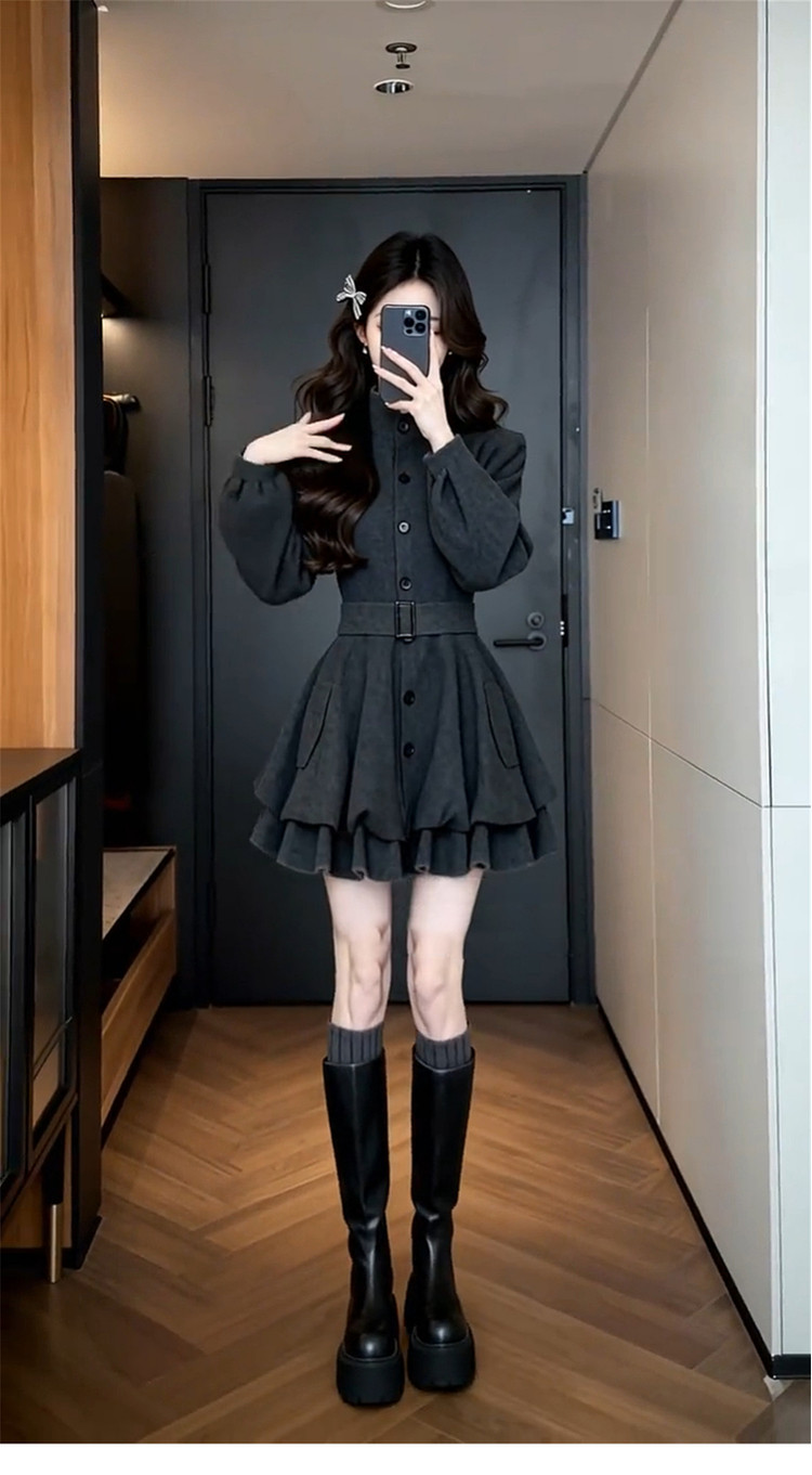 프랑스식 스탠드 칼라 긴팔 여성 드레스 가을 2026 새로운 허리 수축 슬림해 보이는 한 마디 롱 스커트 고급 센스 품격 상세 이미지 6