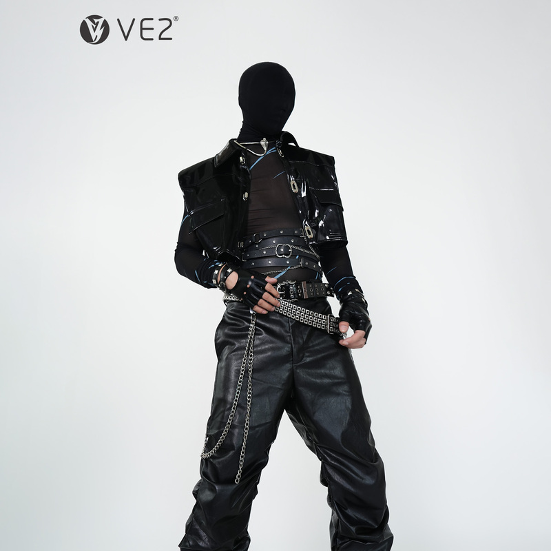 Ve2 Dark Pioneer Glossy Pu Leather Shoulder-Padded Vest for Men and Women, Punk Stage Performance Team Uniform, High-Waisted Short Jacket