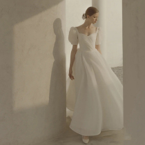 Main light satin wedding dress 2021 new bride French little man go out together gauze white princess summer