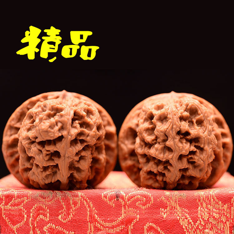 Wen played with walnut's large boutique South Jiangxi Stone four towers, sharp apple orchard big rugged lion head