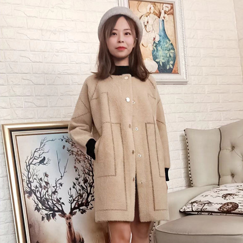 Chiếc áo nịt nhung dài bằng vàng nhung giả vàng lười biếng không chọn người áo măng tô nữ