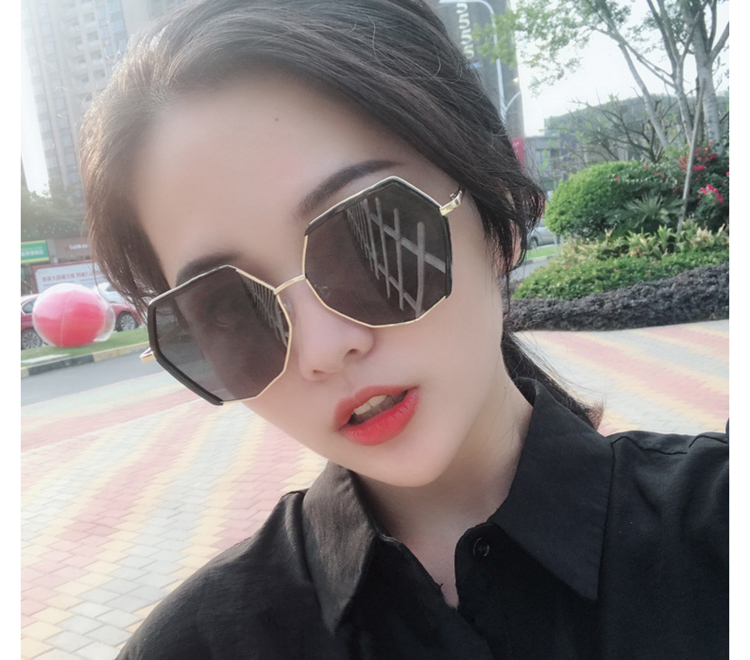 2018 mới kính râm nữ phiên bản Hàn Quốc của thủy triều retro gió retro mạng đỏ bắn kính siêu lửa ulzzang mắt kính nam