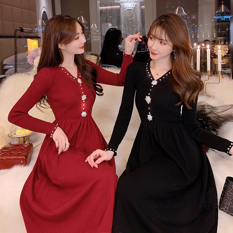 European Station New Year's Red Benming Year Dress Western Style Festive New Year's Waist French-style knitted long skirt