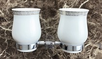 Wall-mounted horseshoe mouthwash cup set classic toothbrush cup holder wash cup couple toothbrush cup Northern European style