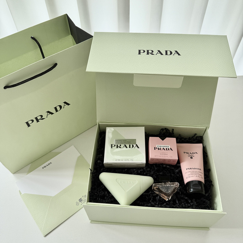 Prada New Hand Cream Iris Flower Gift for Chinese Valentine's Day, Birthday, Teacher's Day Gift Prada New Hand Cream Iris Flower Gift for Chinese Valentine's Day, Birthday, Teacher's Day Gift