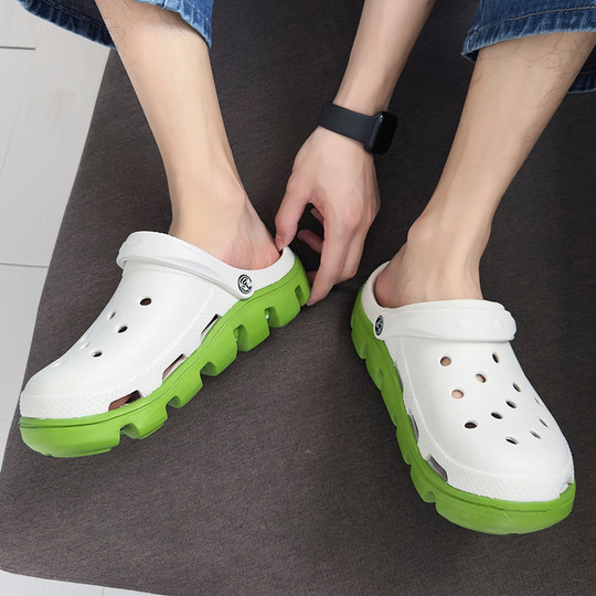 Croc Shoes Men's 2024 New Summer Outer Slippers Women's Non-Slip Thick-Soled Beach Shoes Soft-Soled Couple's Toe-Cap Sandals