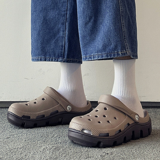 Croc-Style Shoes for Men 2024 New Summer Non-Slip Outdoor Slippers for Women Thick-Soled Beach Soft-Soled Couple's Closed-Toe Sandals