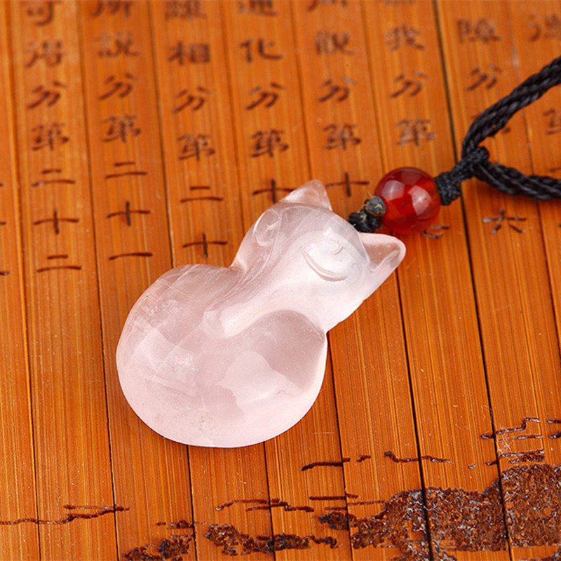 Dong Yi Qi Natural Powder Crystal Small Fox pendant girl to recruit peach floral necklace for goods transfer to protect the mascot