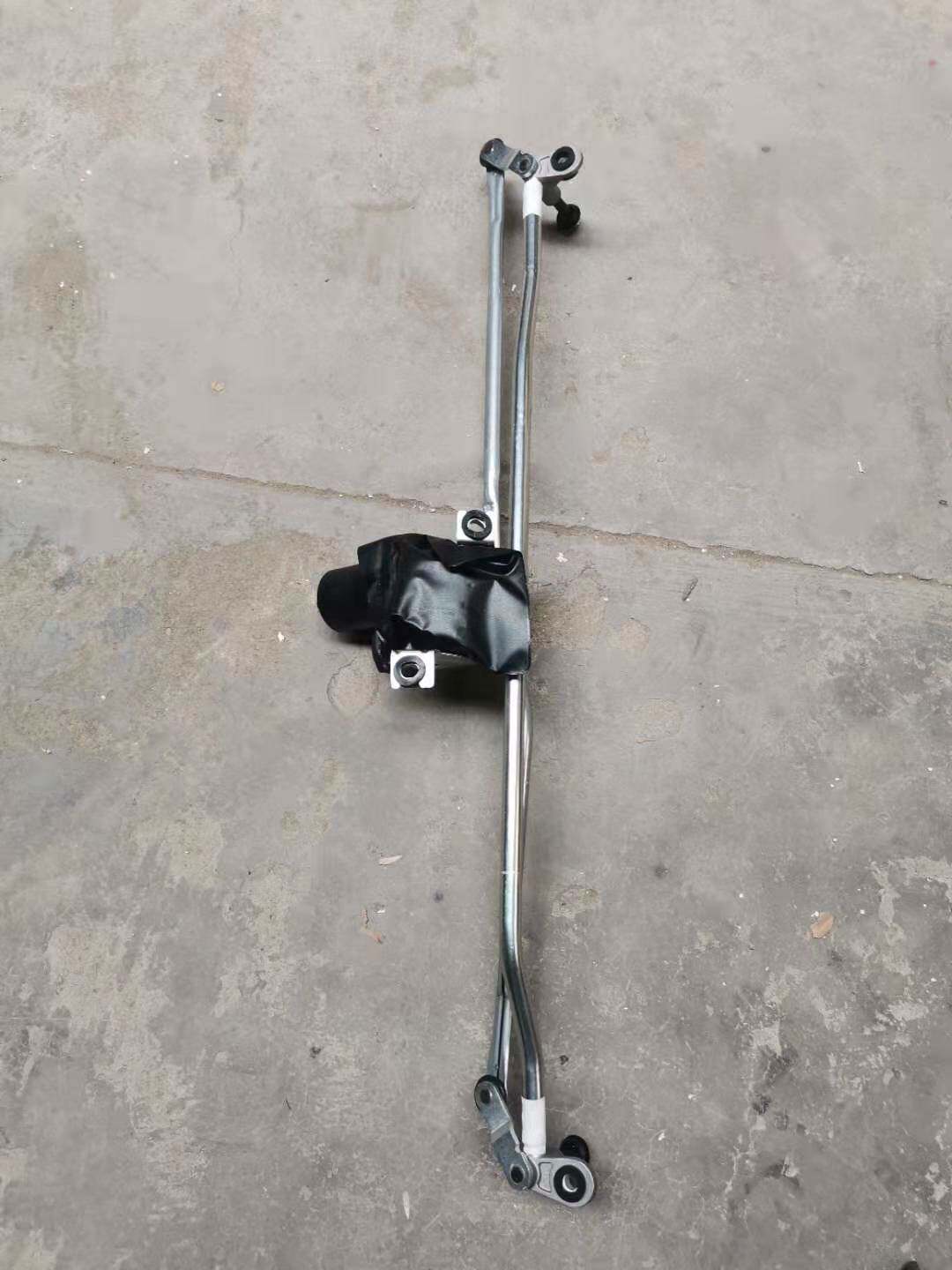 FAW Qingdao Liberation Sky V Humvee VJH06 Linkage Rod Scrape Water Motor Assembly Rain Scraper Original Factory Original Fitting Accessories