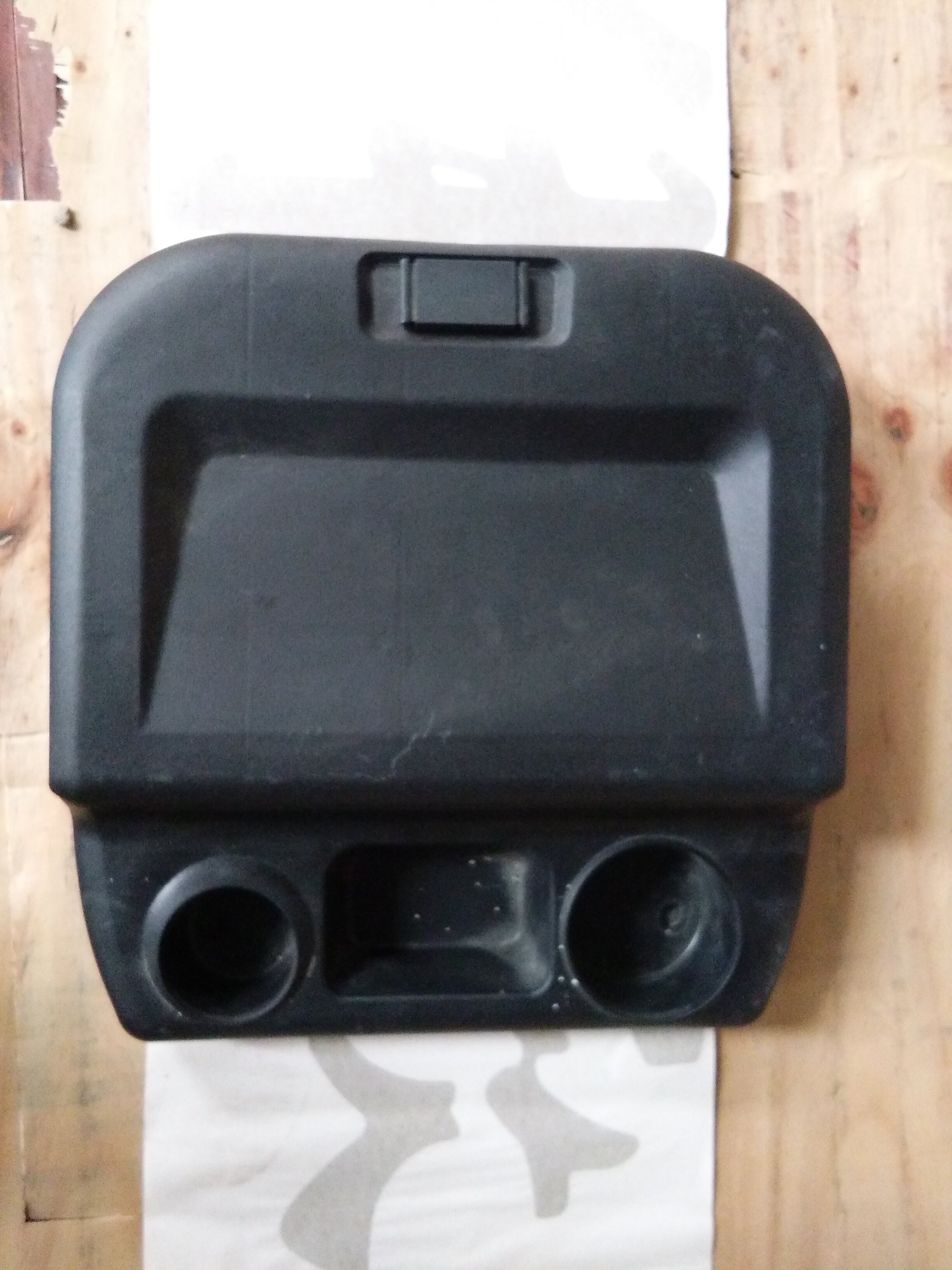 FAW Qingdao Jiefang Humvee Sailong 10 Dragon V middle seat box glove box glove box accessories