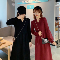 Large size maternity dress spring and autumn 2022 new French temperament slim inside knitted sweater dress spring