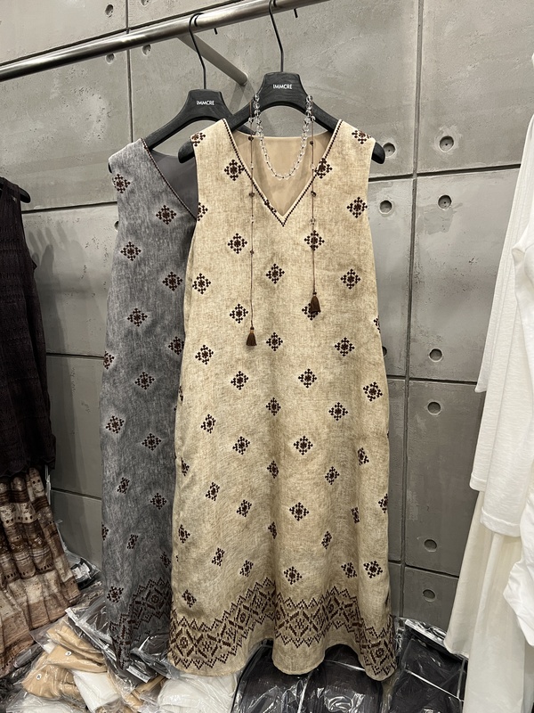 2026 Summer New Stunning Designer Vintage Tie-Dye Embroidered Pocket Linen Dress Sleeveless T-Shirt