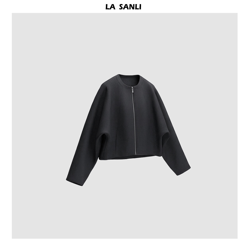 Autumn and Winter 100% High-Weight Wool Fabric, High-Density Twill Weave, Women's Batwing Sleeve Wool Coat