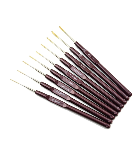 Маленький плетеный крючок для вязания