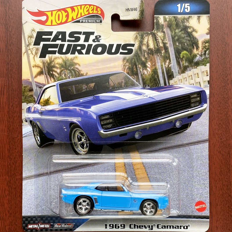 Hot Wheels Chevrolet Camaro Alloy Sports Car Fast and Furious Toy Car with Metal Base and Rubber Tires
