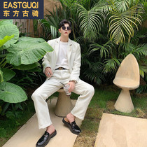 Mens suit temperament Net red male yuppie casual white small suit retro jacket Korean version of loose tide two-piece suit