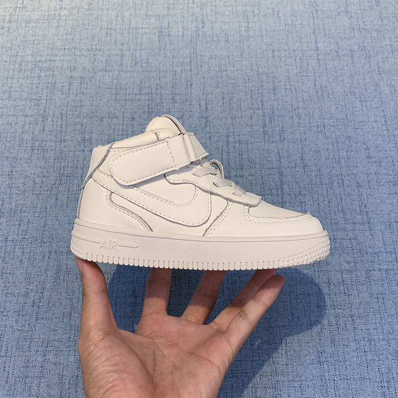 Children's Jordan 1 Basketball Shoes, Genuine Leather, Toddler Shoes, Boys' Soft-Soled Casual Shoes, Girls' White Shoes, Autumn and Winter Children's Jordan 1 Basketball Shoes, Genuine Leather, Toddler Shoes, Boys' Soft-Soled Casual Shoes, Girls' White Shoes, Autumn and Winter