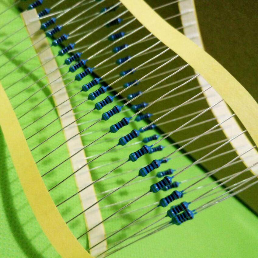 1 4W 1 8R 2R 2 2R1% metal film resistor copper feet 100 2 yuan 0 25W five-color ring tape plug-in