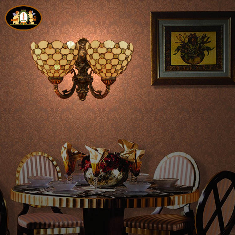 ���������ɫװ�θ������ڴ�ͷ˫ͷ�ڵ�BD-051