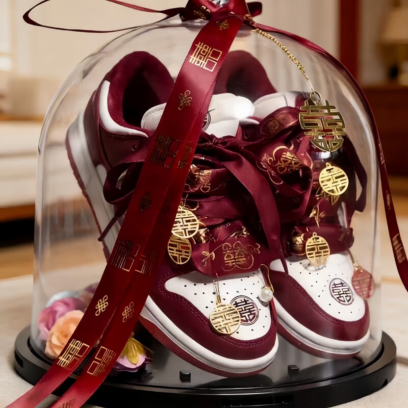 Putian Red Wedding Shoes, Bride's Shoes, Women's Chinese-Style He Xiu Wedding Dress, Two-Way Wear, Burgundy Putian Casual Wedding Sneakers Putian Red Wedding Shoes, Bride's Shoes, Women's Chinese-Style He Xiu Wedding Dress, Two-Way Wear, Burgundy Putian Casual Wedding Sneakers