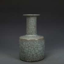 Song porcelain collection Southern Song Dynasty official kiln pink celadon glaze split paper mallet bottle antiques and antiques five famous kilns old goods collection