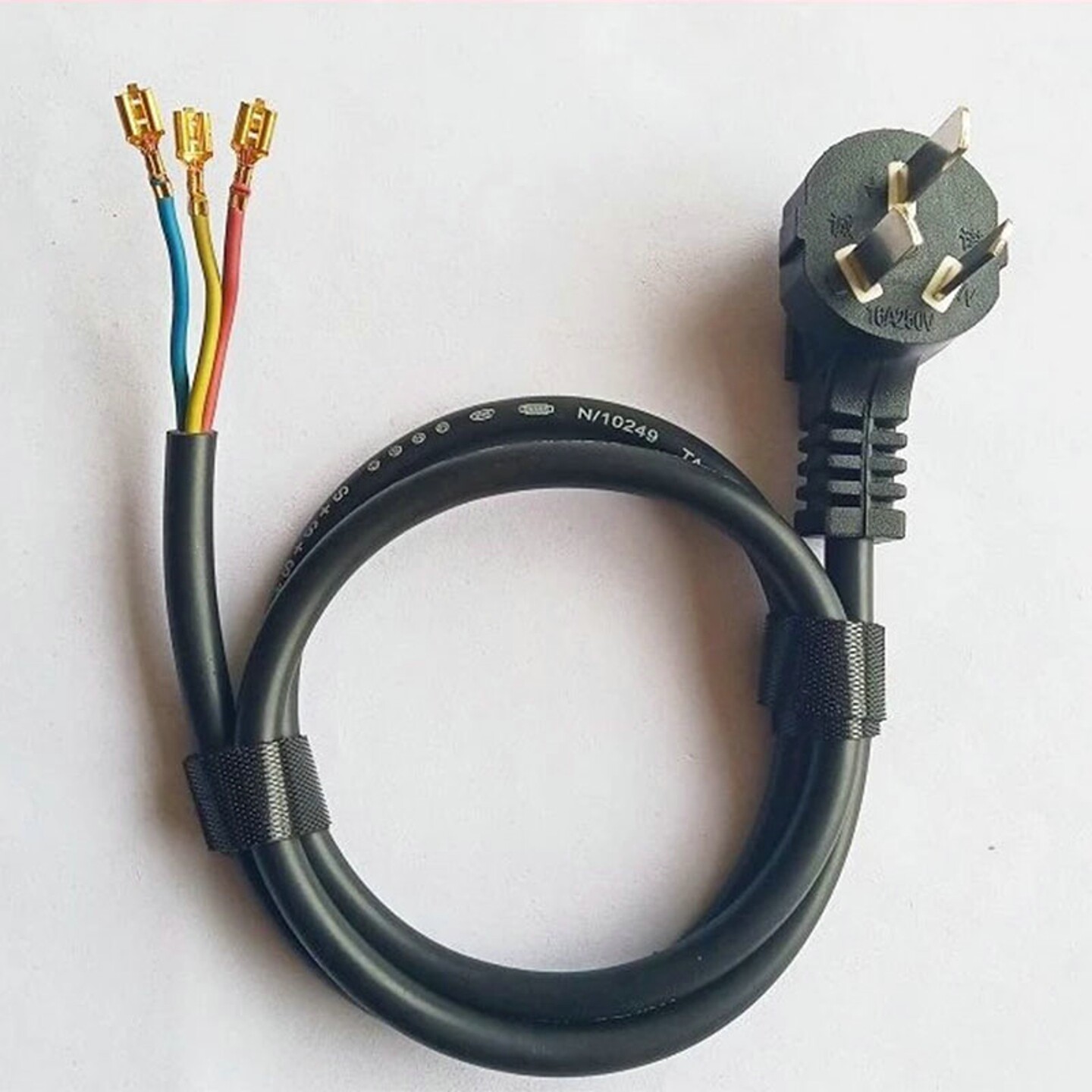 [23102]电水壶电源线带端子