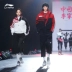 Tuần lễ thời trang New York trình diễn catwalk Trung Quốc áo gió Li Ning nam nữ mới với áo khoác thể thao mùa thu retro