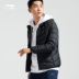 Li Ning ngắn xuống áo khoác nam đào tạo áo khoác ấm áp nam mùa đông trùm đầu màu trắng xuống quần áo thể thao AYMN049 áo phao béo nam Thể thao xuống áo khoác