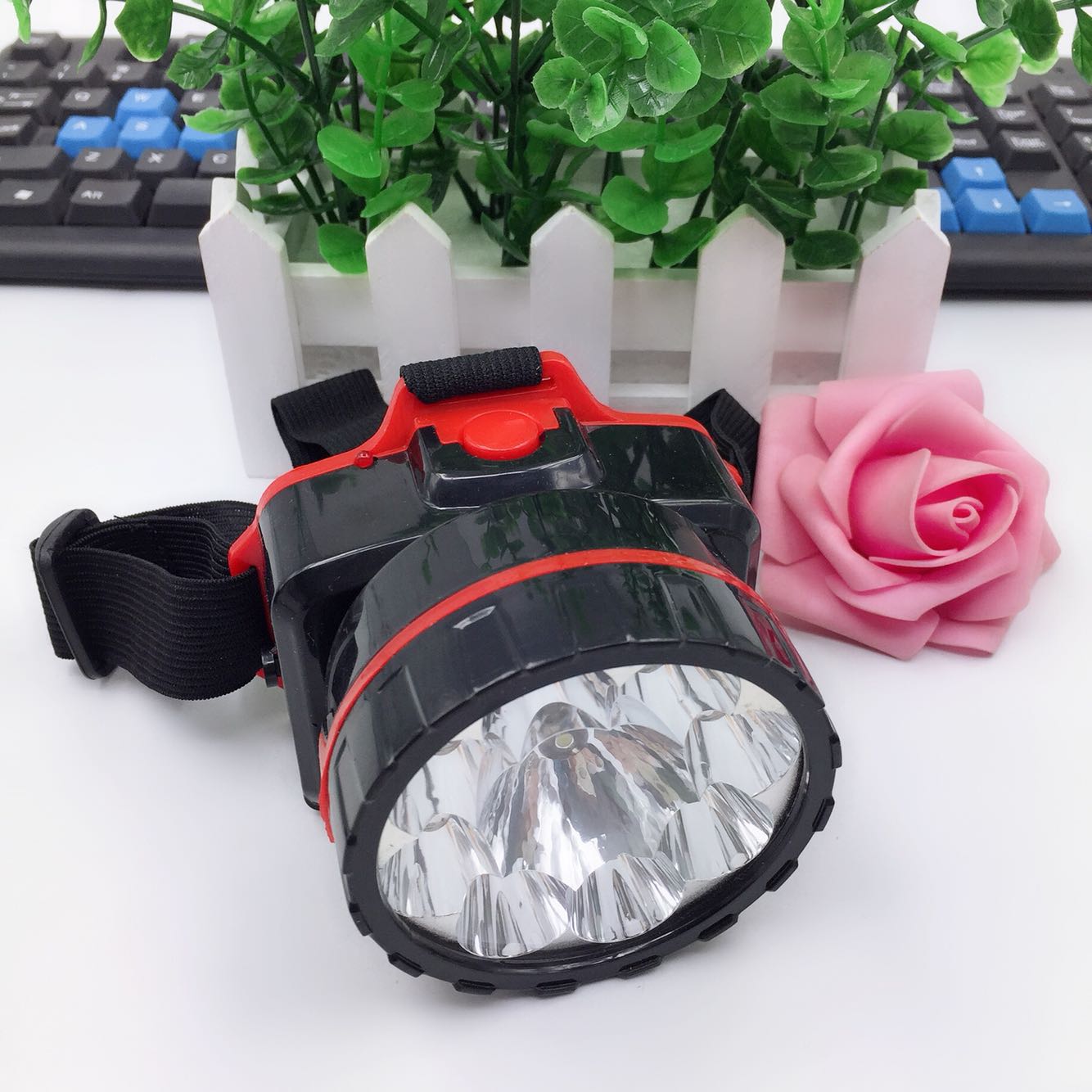 Ánh sáng chói sạc chính hãng LED bắt bọ cạp đèn pha chiếu sáng ngoài trời gắn đầu bắt xúc xắc đèn công suất cao đèn pin đội đầu siêu sáng 30w
