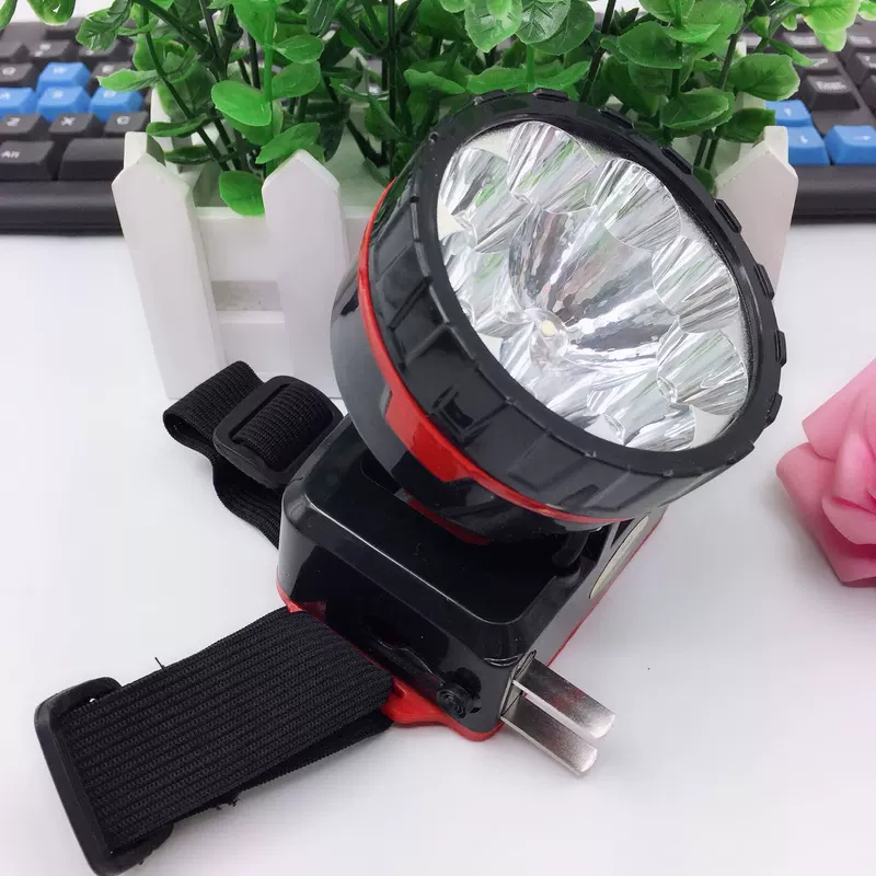 Ánh sáng chói sạc chính hãng LED bắt bọ cạp đèn pha chiếu sáng ngoài trời gắn đầu bắt xúc xắc đèn công suất cao đèn dự phòng cúp điện treo tường