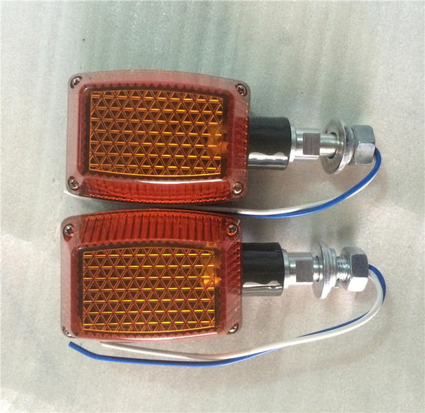 Dương Tử sông 750 bọ cạp Vintage quân xanh bật tín hiệu bên ba vòng xe máy retro đèn sắt cưỡi phụ kiện gốc - Đèn xe máy đèn xenon xe máy