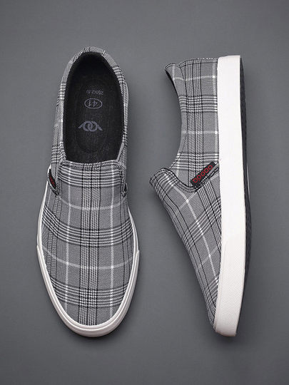 Men's summer breathable slip-on plaid cloth shoes men's low-cut trendy old Beijing canvas shoes lazy casual sneakers