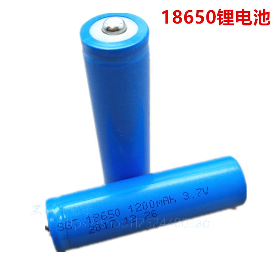 Strong light flashlight accessories new A-product 3 7V 18650 charging lithium battery foothold 1200 battery direct sales