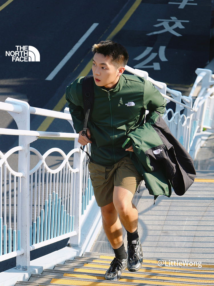 The North Face 北面 男款户外软壳内胆三合一冲锋衣 8DMK 88VIP会员折后¥1202.1包邮 三色可选 淘金币可抵扣¥89 The North Face 北面 男款户外软壳内胆三合一冲锋衣 8DMK 88VIP会员折后¥1202.1包邮 三色可选 淘金币可抵扣¥89