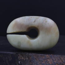 Yujue was used as a standard for earrings and ornaments in ancient times.