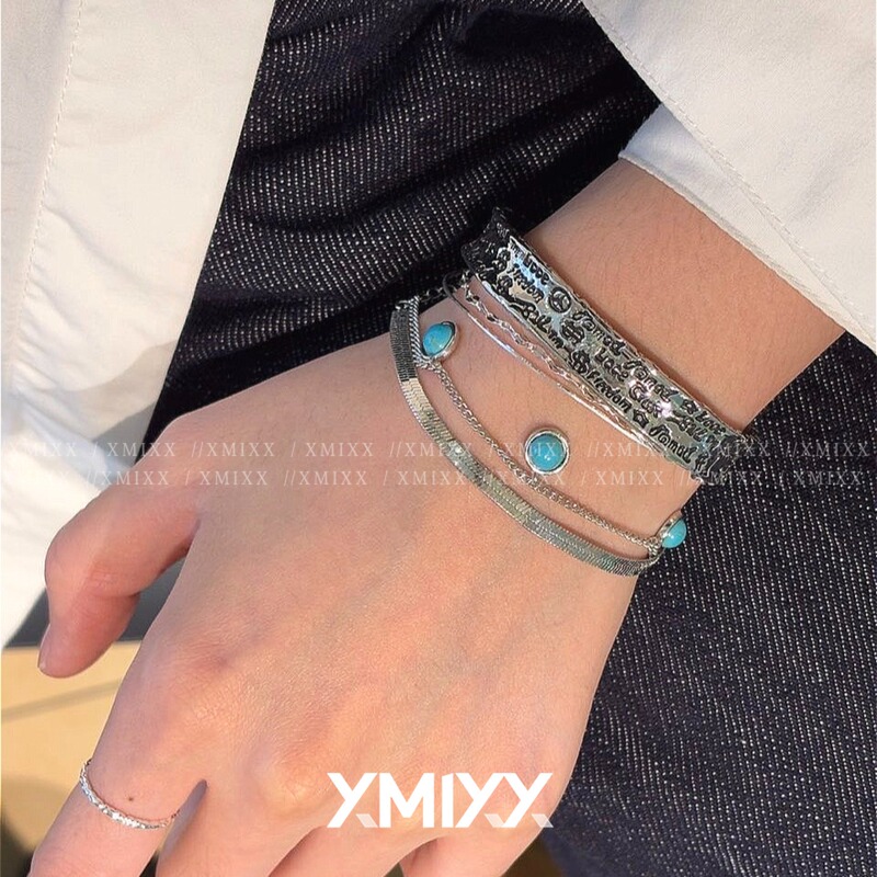 Vintage Distressed Engraved Open Bracelet, Stackable Turquoise Double-Layer Bracelet, Unique Everyday Wear, Non-Fading, Korean Style ins Vintage Distressed Engraved Open Bracelet, Stackable Turquoise Double-Layer Bracelet, Unique Everyday Wear, Non-Fading, Korean Style ins
